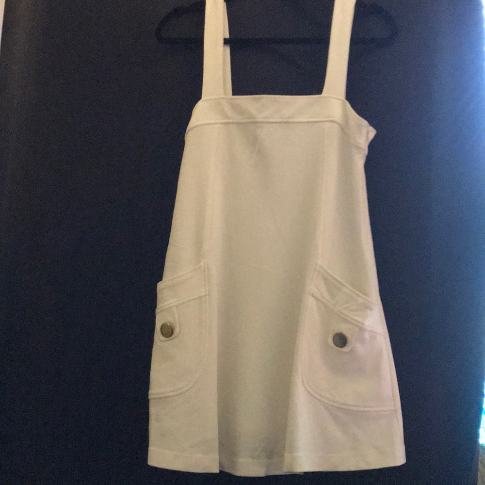 Cream dress with front pockets sz M